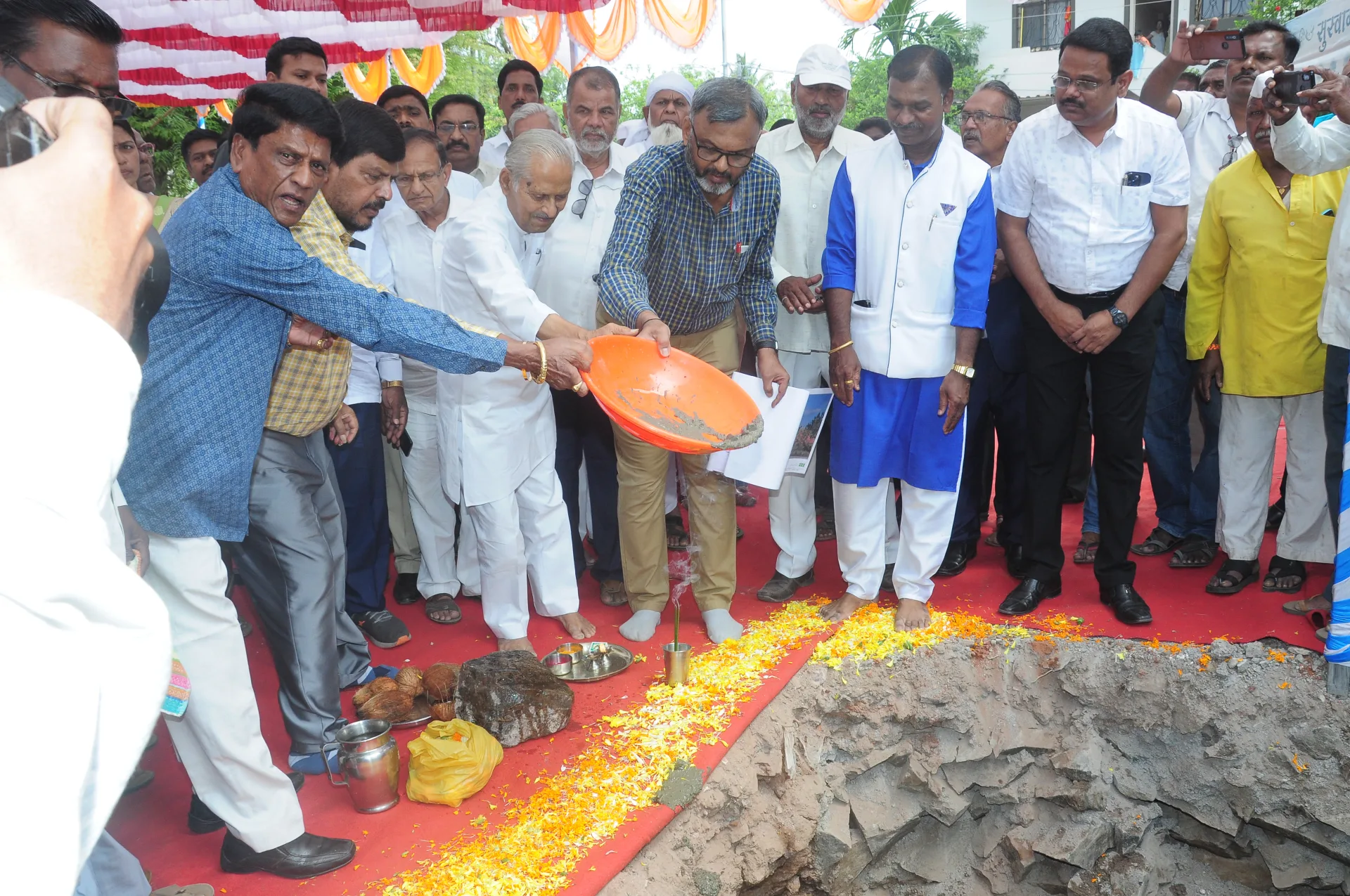 वृद्ध सेवाश्रम छायाचित्र